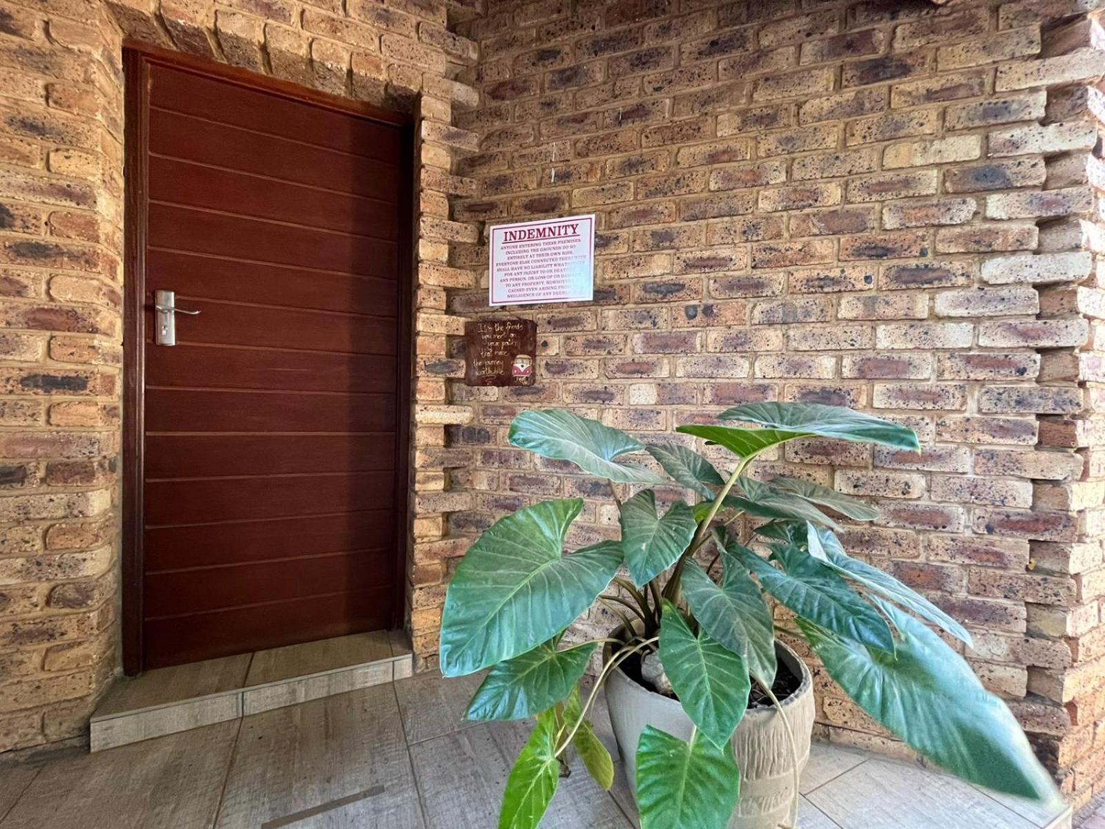 Douwe Cottages Pretoria-Noord Extérieur photo